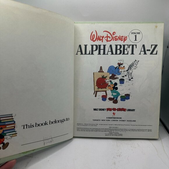 Walt Disney Alphabet A-Z Volume 1 Hardcover 1983 Bantam Books Childrens Book - Picture 4 of 5